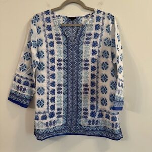 Women’s Talbots Blue and White Patterned Women's Top size medium